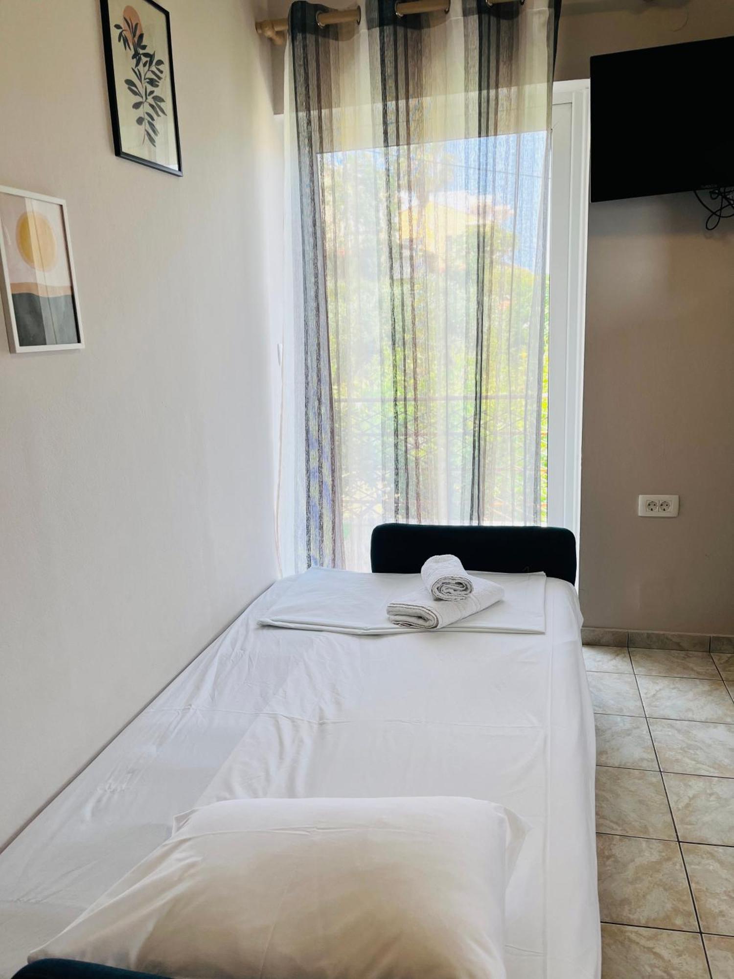 Dream Apartments Палеохора Экстерьер фото